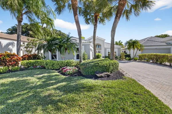 Property Slideshow image 2 of 52 | 11801 fountainside cir, Boynton Beach, FL, 33437