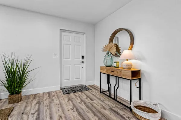 Property Slideshow image 2 of 38 | 2015 sw 18th dr, Boynton Beach, FL, 33426