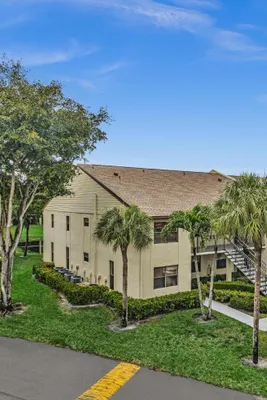 Property Slideshow image 2 of 57 | 3529 englewood dr 321, Lake Worth, FL, 33467