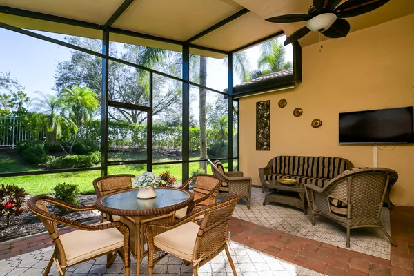 Property Slideshow image 2 of 46 | 10068 sw oak tree cir, Port St Lucie, FL, 34987