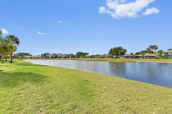 Property Slideshow image 2 of 36 | 5779 spindle palm ct a, Delray Beach, FL, 33484