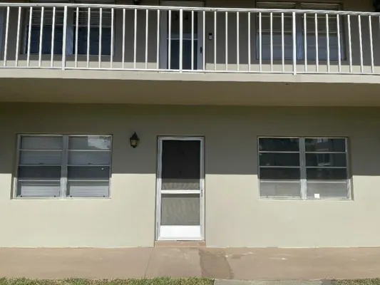 Property Slideshow image 3 of 15 | 28 lake vista trl apt 104, Port St Lucie, FL, 34952
