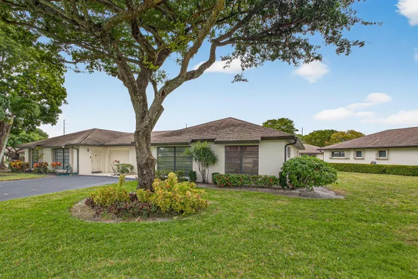 Property Slideshow image 3 of 42 | 10397 equestrian dr b, Boynton Beach, FL, 33436