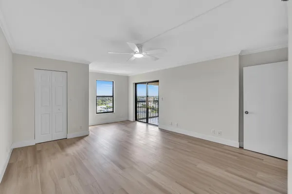 Property Slideshow image 3 of 79 | 7076 huntington ln apt 803, Delray Beach, FL, 33446