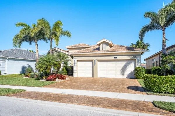 Property Slideshow image 3 of 60 | 8241 pyramid peak ln, Boynton Beach, FL, 33473
