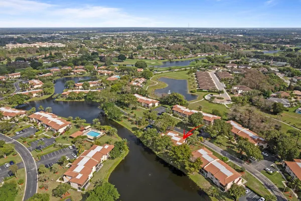 Property Slideshow image 3 of 42 | 9265 vista del lago apt 41b, Boca Raton, FL, 33428