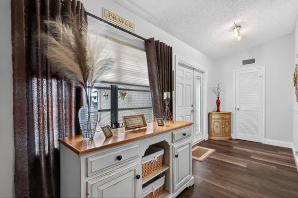 Property Slideshow image 3 of 42 | 10659 greentrail dr, Boynton Beach, FL, 33436