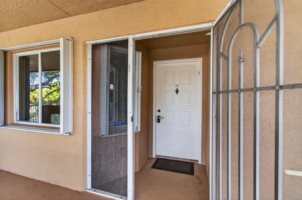 Property Slideshow image 3 of 77 | 5876 regal glen dr 203, Boynton Beach, FL, 33437