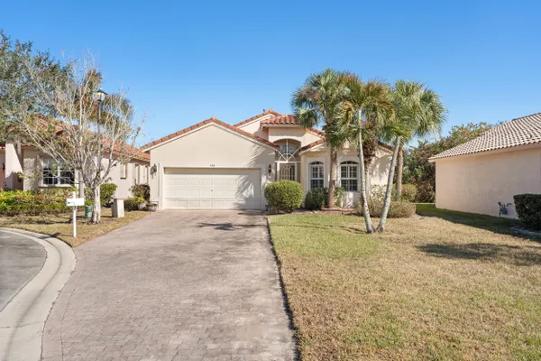 Property Slideshow image 2 of 33 | 334 nw millpond ln, Port St Lucie, FL, 34986