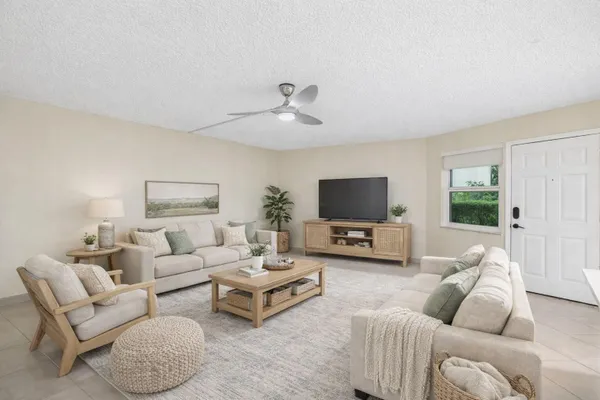 Property Slideshow image 3 of 61 | 293 normandy g, Delray Beach, FL, 33484