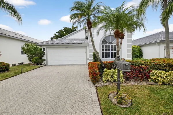 Property Slideshow image 2 of 88 | 11873 fountainside cir, Boynton Beach, FL, 33437
