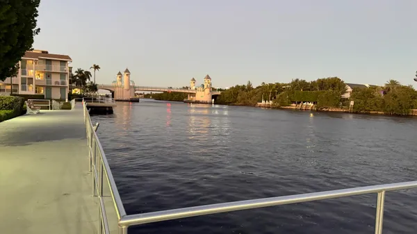 Property Slideshow image 2 of 45 | 480 horizons 205, Boynton Beach, FL, 33435