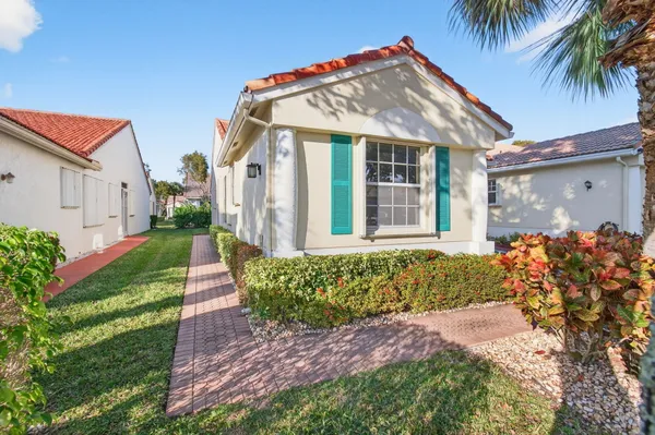 Property Slideshow image 2 of 85 | 6253 heliconia rd, Delray Beach, FL, 33484