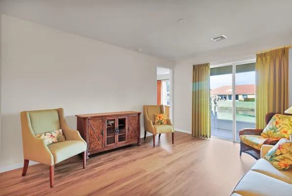 Property Slideshow image 3 of 34 | 6380 oxford cir unit 103, Vero Beach, FL, 32966