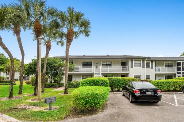 Property Slideshow image 3 of 50 | 34 southport ln a, Boynton Beach, FL, 33436