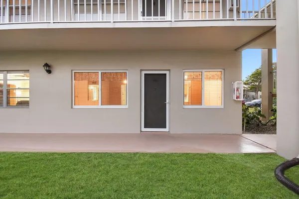 Property Slideshow image 3 of 61 | 17 lake vista trl apt 105, Port St Lucie, FL, 34952