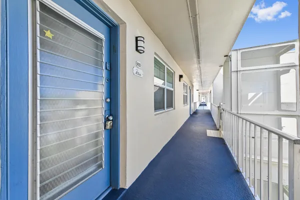 Property Slideshow image 2 of 36 | 420 burgundy i, Delray Beach, FL, 33484