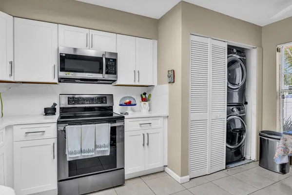 Property Slideshow image 3 of 46 | 14527 bonaire blvd apt 101, Delray Beach, FL, 33446