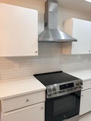 Property Slideshow image 3 of 19 | 5021 oak hill ln 123, Delray Beach, FL, 33484