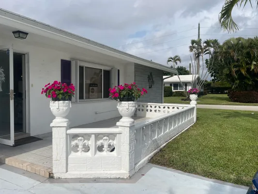 Property Slideshow image 2 of 34 | 1601 sw 18th st, Boynton Beach, FL, 33426