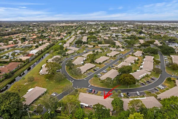 Property Slideshow image 3 of 48 | 8555 bella vista dr 86, Boca Raton, FL, 33433