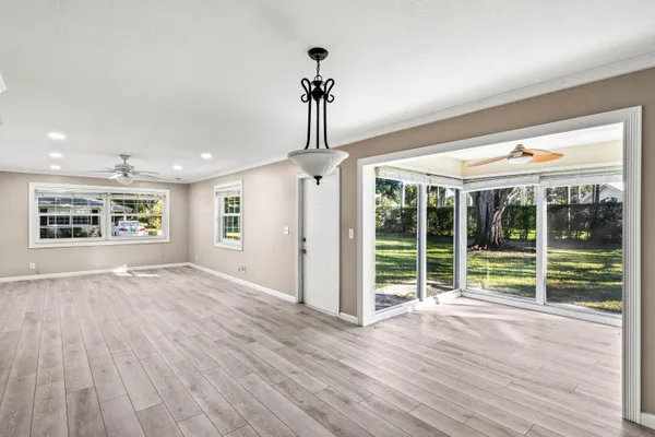 Property Slideshow image 3 of 40 | 10161 45th way s # 499, Boynton Beach, FL, 33436