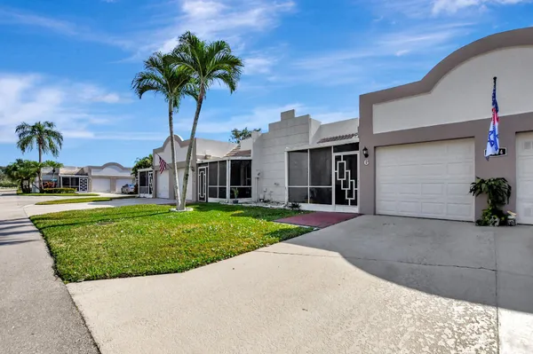 Property Slideshow image 2 of 36 | 9214 flynn cir 6, Boca Raton, FL, 33496