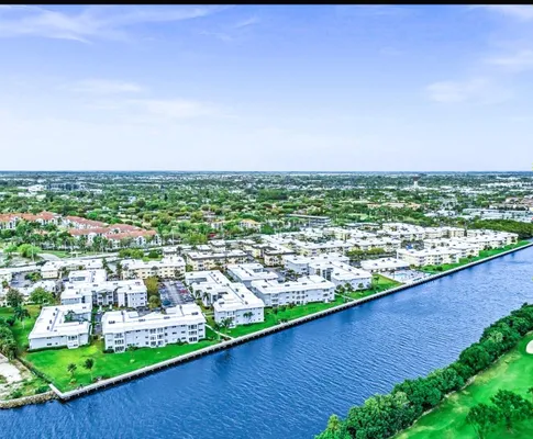 Property Slideshow image 2 of 42 | 20 colonial club dr 200, Boynton Beach, FL, 33435