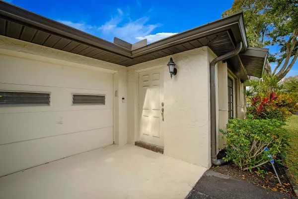 Property Slideshow image 2 of 33 | 4731 greentree dr b, Boynton Beach, FL, 33436