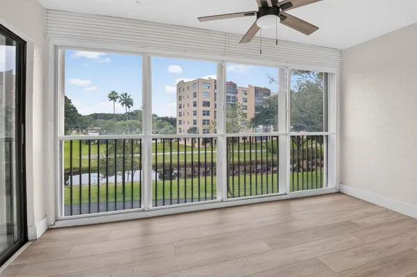 Property Slideshow image 2 of 27 | 14475 strathmore ln 305, Delray Beach, FL, 33446