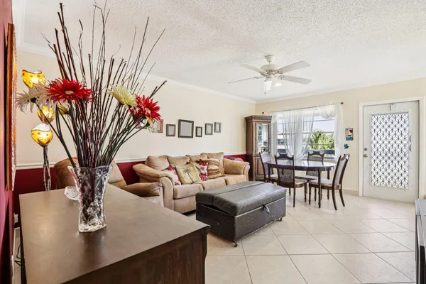Property Slideshow image 2 of 32 | 104 oakridge h, Deerfield Beach, FL, 33442