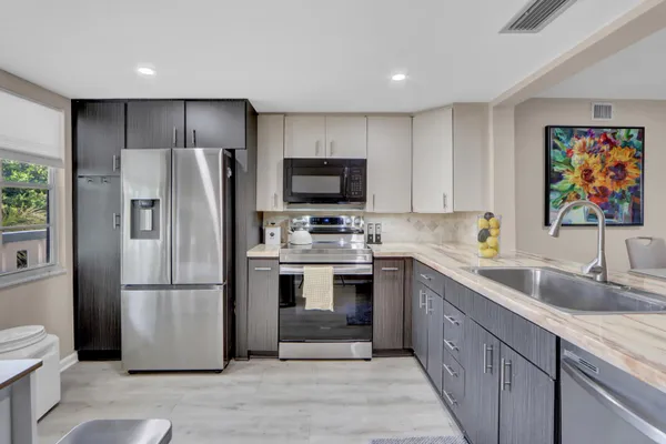 Property Slideshow image 3 of 10 | 2504 antigua ter b3, Coconut Creek, FL, 33066