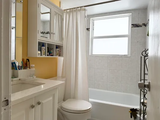 Property Slideshow image 2 of 10 | 240 northampton l, West Palm Beach, FL, 33417