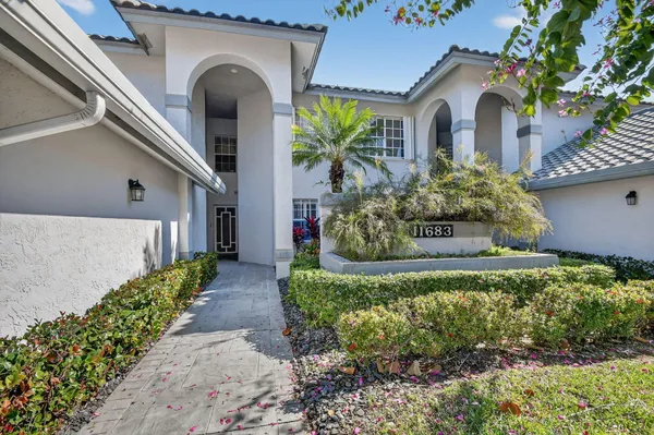 Property Slideshow image 2 of 79 | 11683 briarwood cir 3, Boynton Beach, FL, 33437