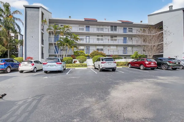 Property Slideshow image 2 of 75 | 14747 cumberland dr 2020, Delray Beach, FL, 33446