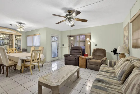 Property Slideshow image 3 of 40 | 71 plymouth i, West Palm Beach, FL, 33417