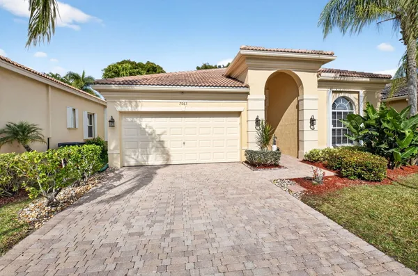 Property Slideshow image 2 of 75 | 7063 demedici cir, Delray Beach, FL, 33446