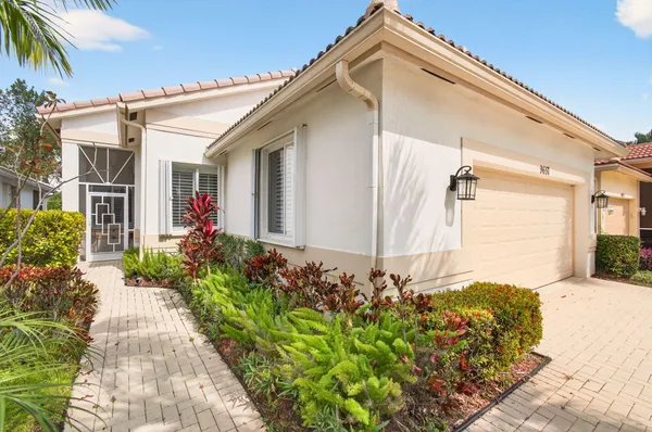 Property Slideshow image 2 of 53 | 9657 great egret ct, West Palm Beach, FL, 33411