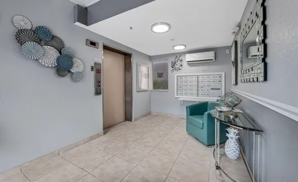 Property Slideshow image 3 of 64 | 12565 imperial isle dr 208, Boynton Beach, FL, 33437