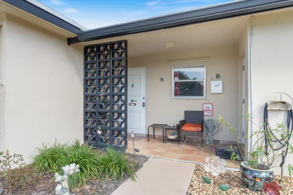 Property Slideshow image 2 of 25 | 1022 circle dr a, Delray Beach, FL, 33445