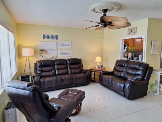 Property Slideshow image 3 of 28 | 305 andover l l, West Palm Beach, FL, 33417