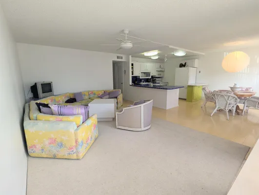 Property Slideshow image 2 of 30 | 113 wellington m m, West Palm Beach, FL, 33417