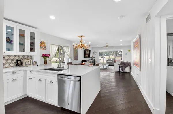 Property Slideshow image 2 of 94 | 28 stratford ln a, Boynton Beach, FL, 33436