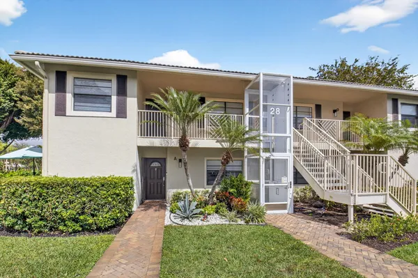 Property Slideshow image 2 of 94 | 28 stratford ln a, Boynton Beach, FL, 33436