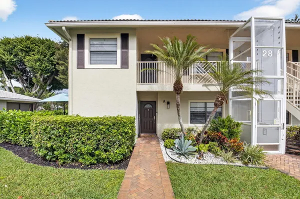 Property Slideshow image 3 of 94 | 28 stratford ln a, Boynton Beach, FL, 33436