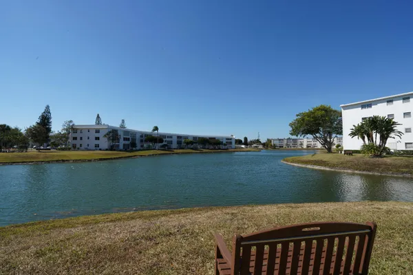 Property Slideshow image 3 of 20 | 226 wellington g g, West Palm Beach, FL, 33417