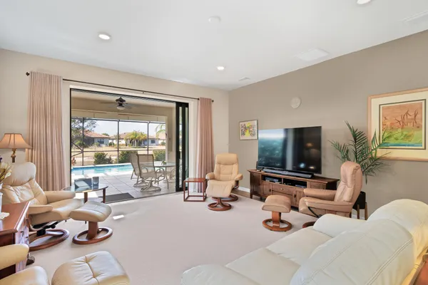 Property Slideshow image 2 of 44 | 5021 monroe cir, Vero Beach, FL, 32967