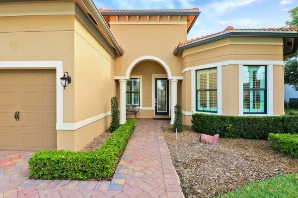 Property Slideshow image 3 of 50 | 845 sw habitat ln, Palm City, FL, 34990