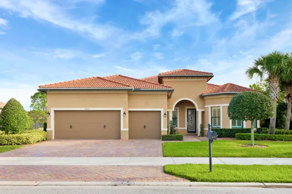 Property Slideshow image 2 of 50 | 845 sw habitat ln, Palm City, FL, 34990