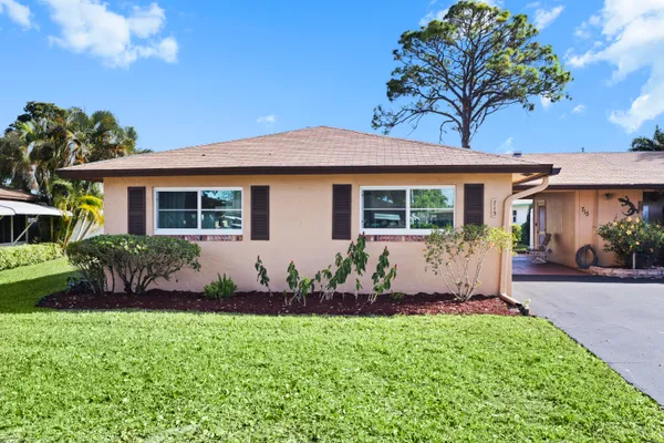 Property Slideshow image 3 of 33 | 715 whippoorwill ln, Delray Beach, FL, 33445